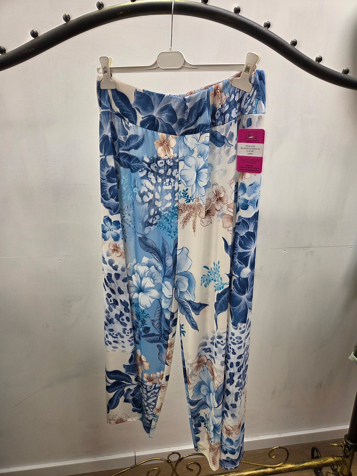 Wide Leg Hose Flower