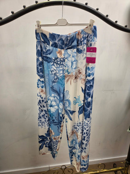Wide Leg Hose Flower